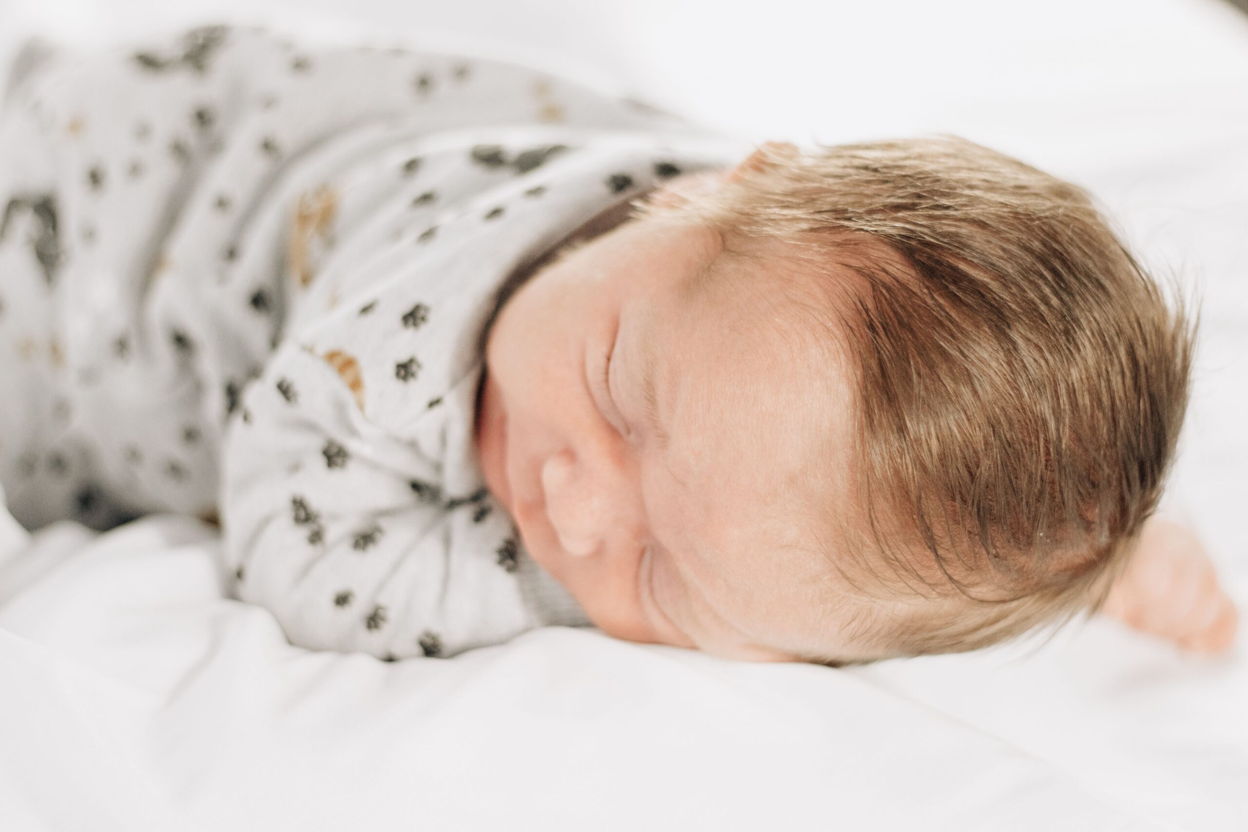 Is sleeping on their stomach safe for babies? | SafeSleep | Smart sleeping monitoring for babies